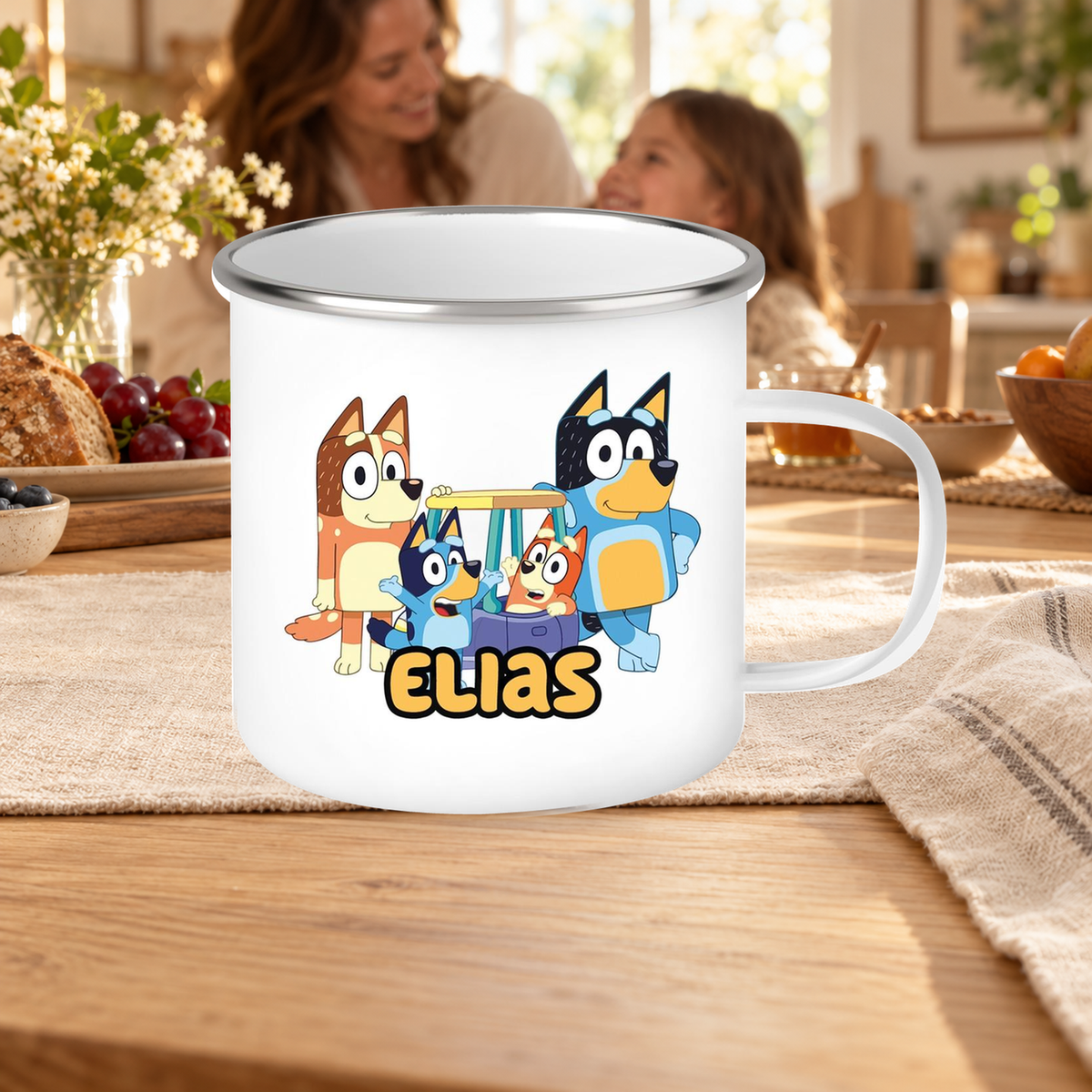 MUCKKI-PRO:eb3042472b714fc050d00d7e2801b7f2e42127deb92f749484b63fb3be95da3f:Tasse Bluey 2 Wunschname Emaille Kinderbecher personalisiert