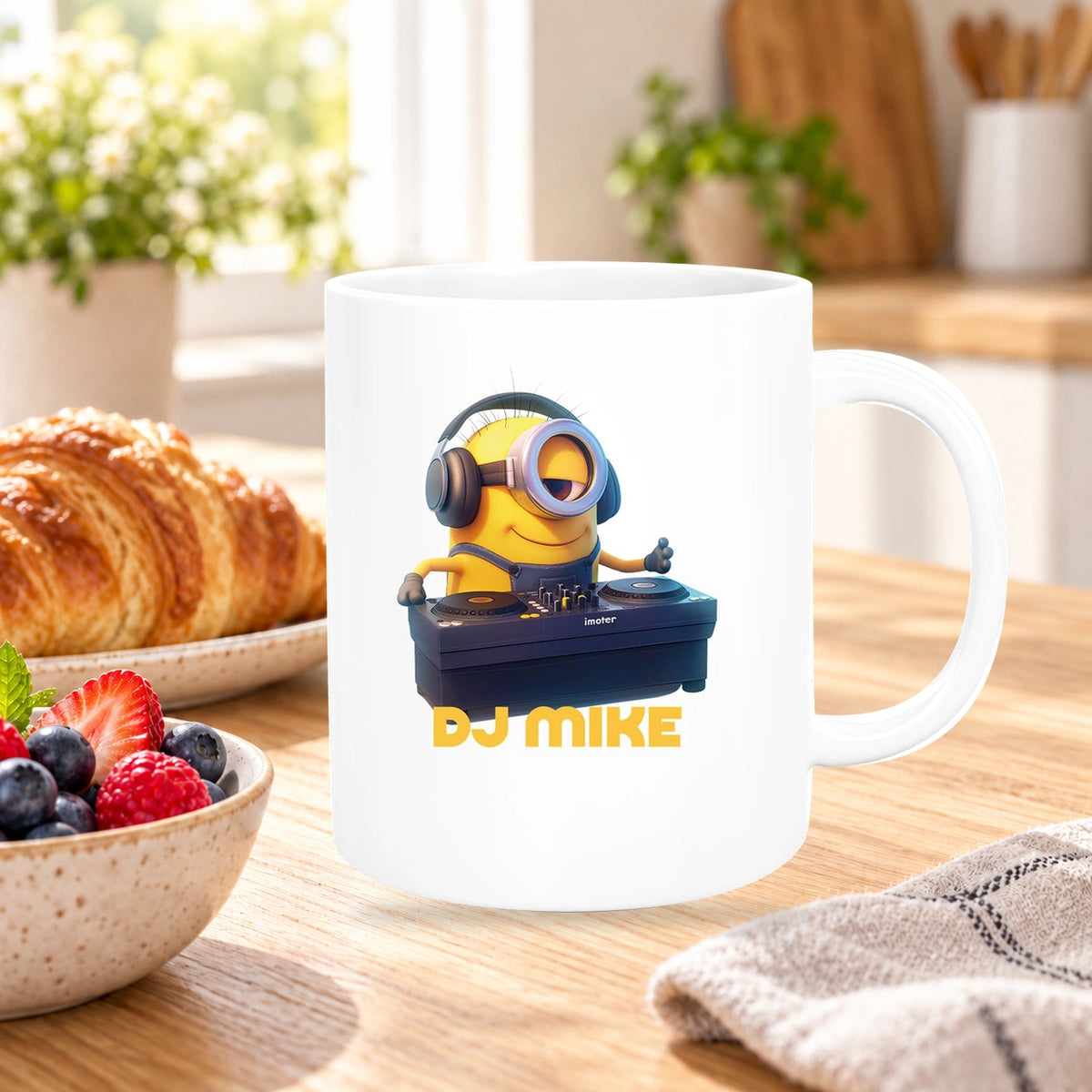 Tasse Minions Kinder Minion 9 DJ Wunschname Keramik Kinderbecher personalisiert versch. Farben
