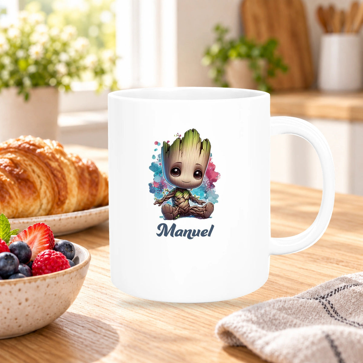 MUCKKI-PRO:c0190067ab3c4a13a225993af35437500064738f3eafe92b6e8066520175e8f1:Tasse Baby-Groot 1 Wunschname Keramik Kinderbecher personalisiert versch. Farben