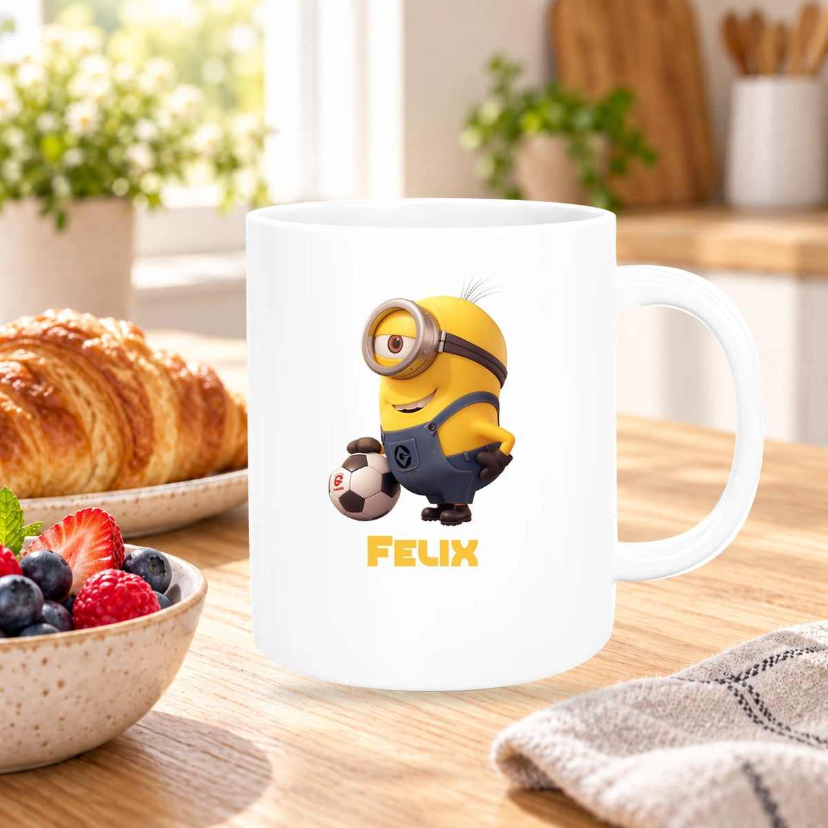 Tasse Minions Kinder Minion 8 Fußball Wunschname Keramik Kinderbecher personalisiert versch. Farben
