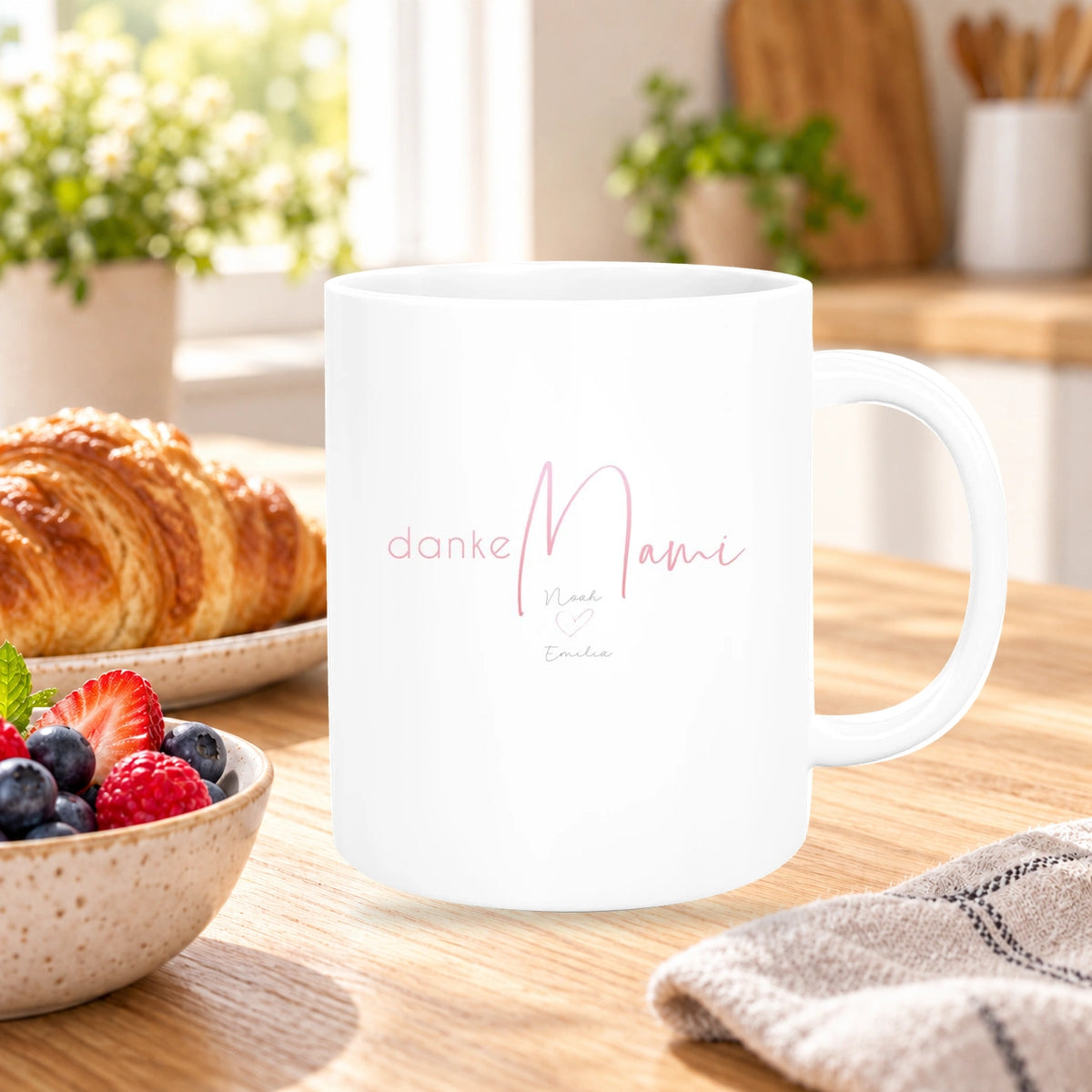 MUCKKI-PRO:dfa0ccbf6ac722f2b3143559d2aad03d1608f7182a8bb94640fe77e1b1afbac7:Tasse Muttertag 5 Wunschnamen Keramik Personalisiert versch. Farben
