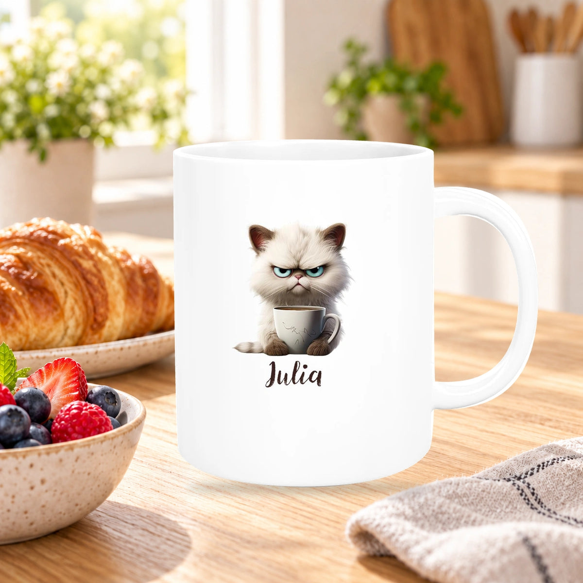 MUCKKI-PRO:dd784d5a31582fc4579e2a1d58525ee370df594201e5256a3eabff39f9ef7c58:Tasse Katze Grumpy 2 Wunschname Keramik Kinderbecher personalisiert versch. Farben