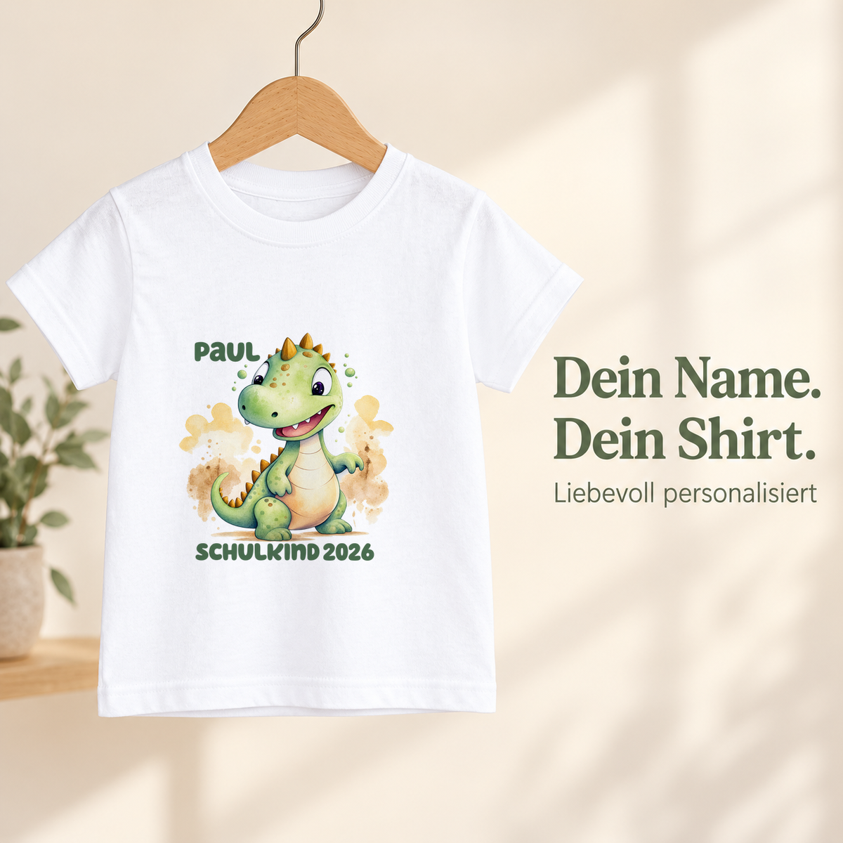 MUCKKI-PRO:3cf3d83d54863cda7f83397081a18658a4fb9c62da2d2cb8ce3423f23052c26a:T-Shirt Schulkind-Dino 1 Personalisiert mit Namen Kinder