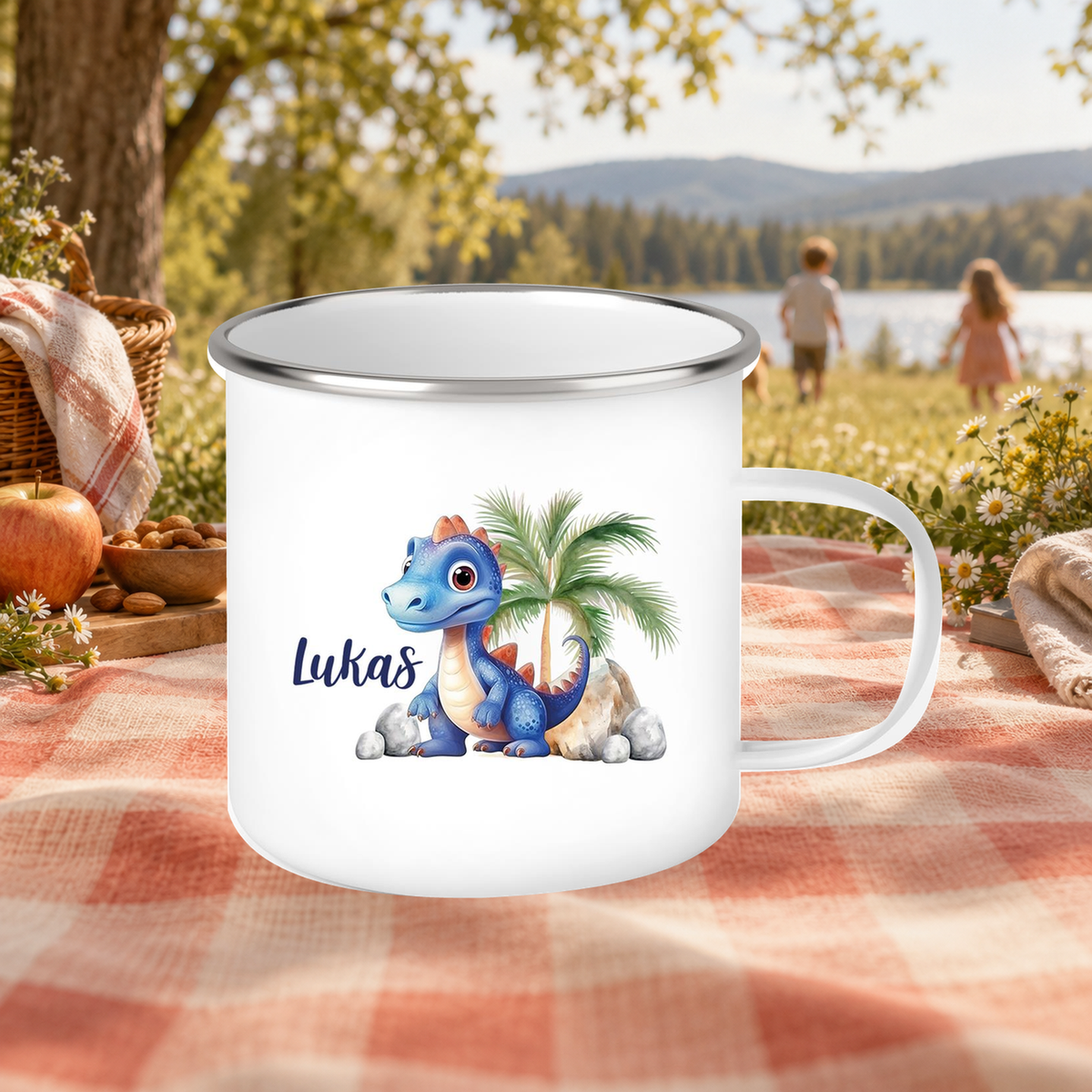 MUCKKI-PRO:743fa9e1df0a4109e6384ec8d553f77078cc5e16b76297858babc40769c7c830:Tasse Wunschname Dino 8 Emaille Kinderbecher