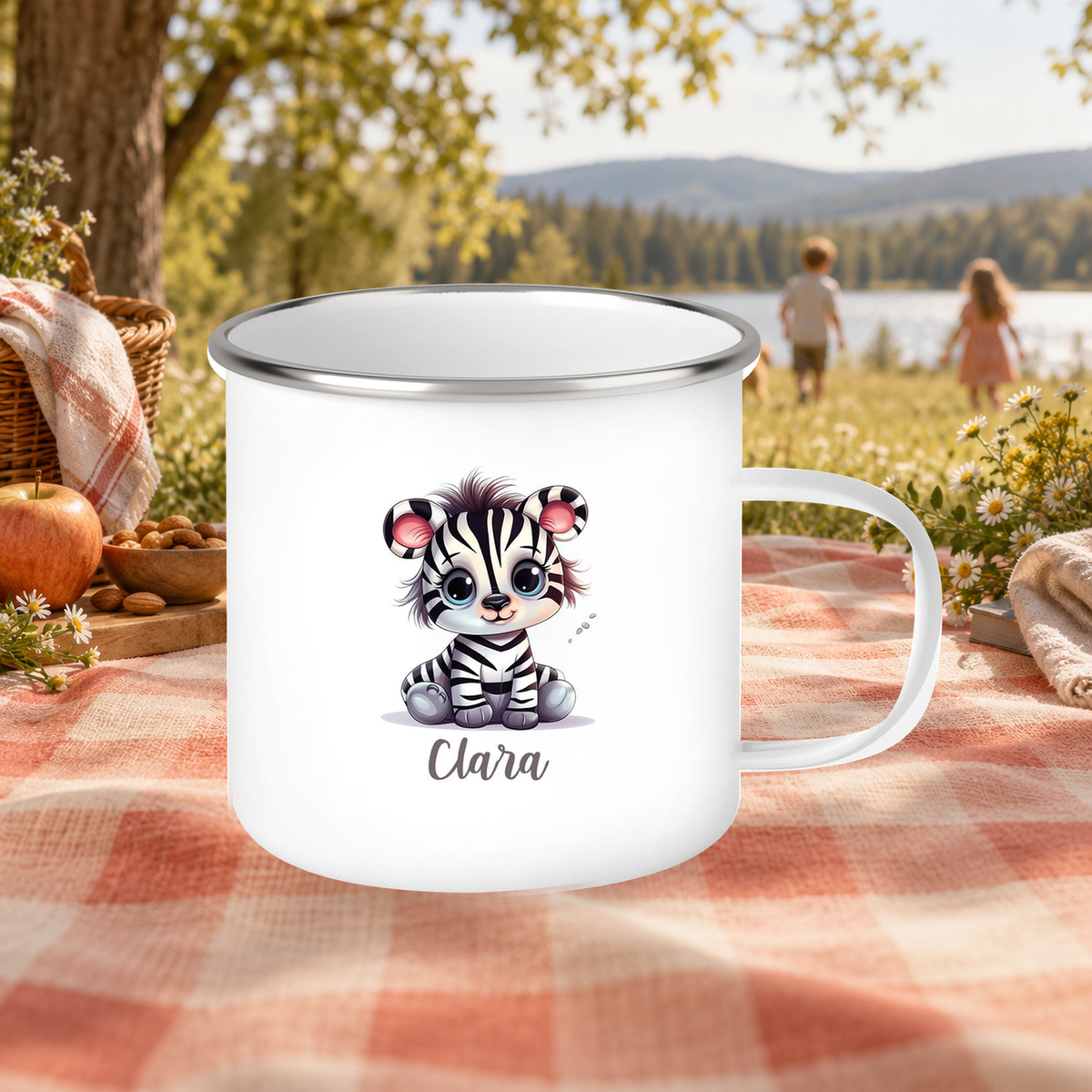 MUCKKI-PRO:117131d4621b785ce1525875c0177e401c89ba83e38d21563d585e58a7a97dc3:Tasse Wunschname Zebra 2 Emaille Kinderbecher