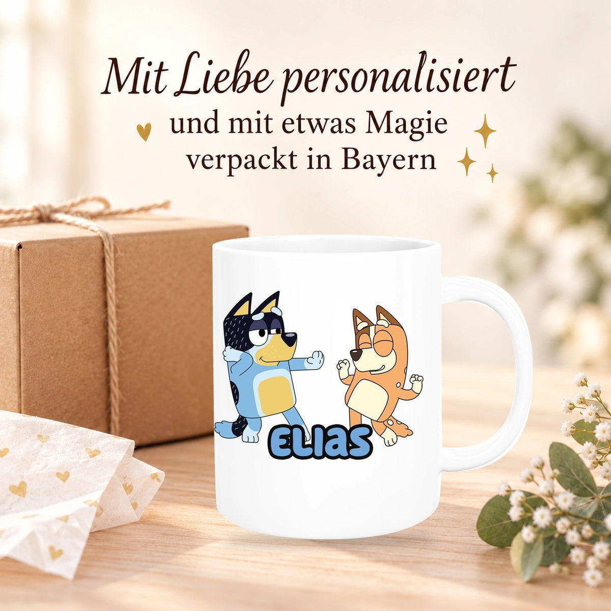 MUCKKI-PRO:2352ad603f17d6805e526bc3202b268dc99035c4d54a3de152ebed2517b19a2c:Tasse Bluey 1 Wunschname Keramik Kinderbecher personalisiert versch. Farben