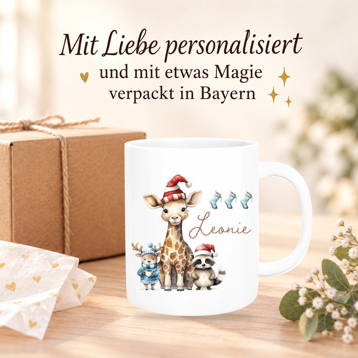 MUCKKI-PRO:16f98af0dc6346c4cb38b53316295d3d888a0c525bcc3765f182b3f0cfdd0d2d:Tasse Wunschname Weihnachten Tiere 1 Keramik Kinderbecher personalisiert
