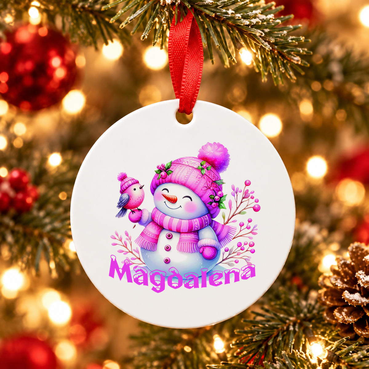 MUCKKI-PRO:34bf5352ec192c0826348b165e21b64f5c632351a5ebd92301325497f892a421:Weihnachtsanhänger personalisiert Schneemann 1 mit Wunschnamen – Rund, Stern, Herz oder Glocke