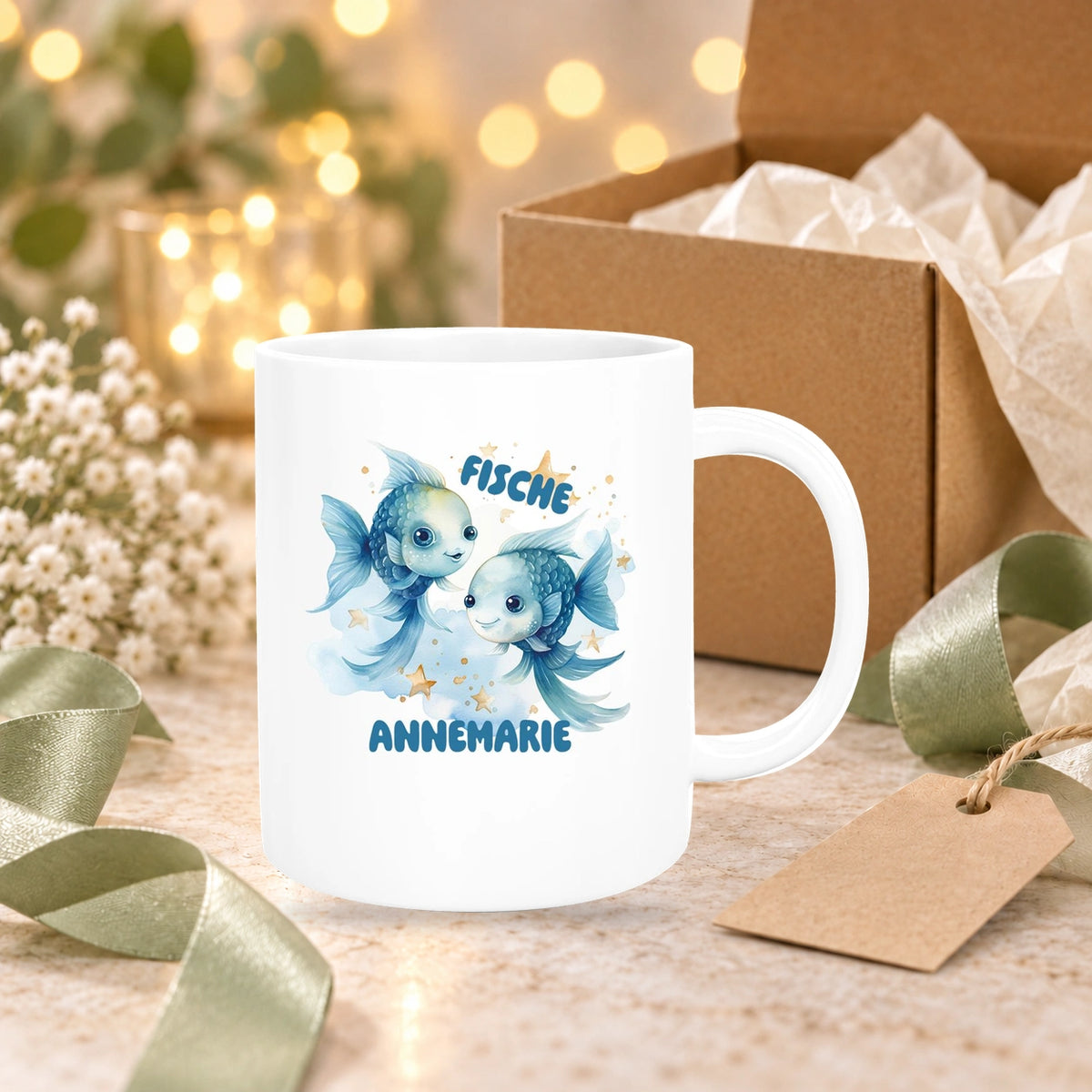 MUCKKI-PRO:b4ac339c4d1f01eaa8c21a047335137bc10fe597f30863f9c88b068cd453c272:Tasse Sternzeichen Kinder Fische 1 Wunschname Keramik Kinderbecher personalisiert versch. Farben