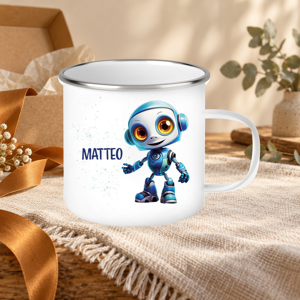 MUCKKI-PRO:7c27f92a844350047e9caf6885598f9b5379c313aa43b37becebb7480281a50d:Tasse Wunschname Roboter 2 Emaille Kinderbecher