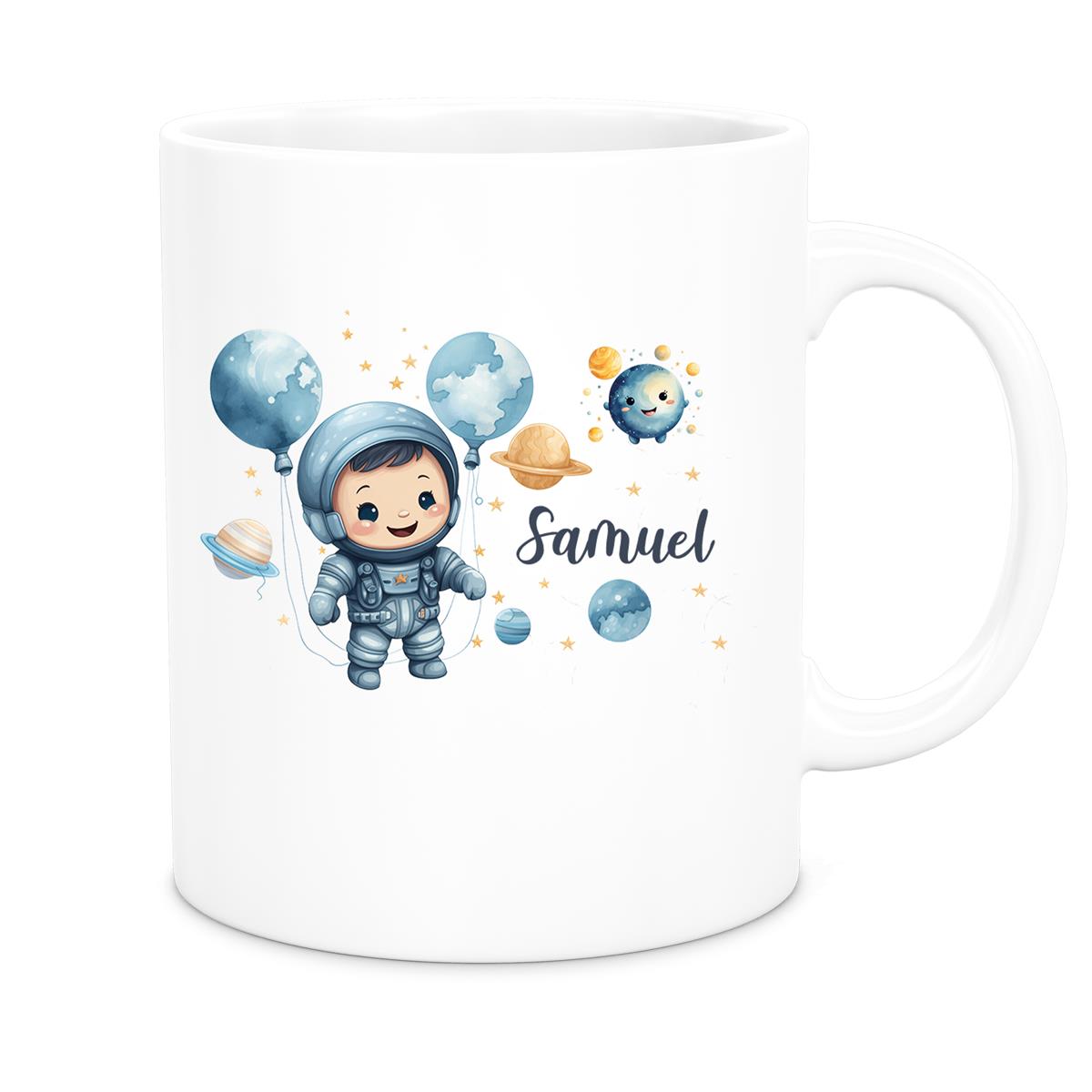 MUCKKI-PRO:d29f5491c981380f18e9225137ccdc7d56fa6bd63b2299e4fa99370d71112ccd:Tasse Kinder Astronaut 1 Wunschname Keramik Kinderbecher personalisiert versch. Farben