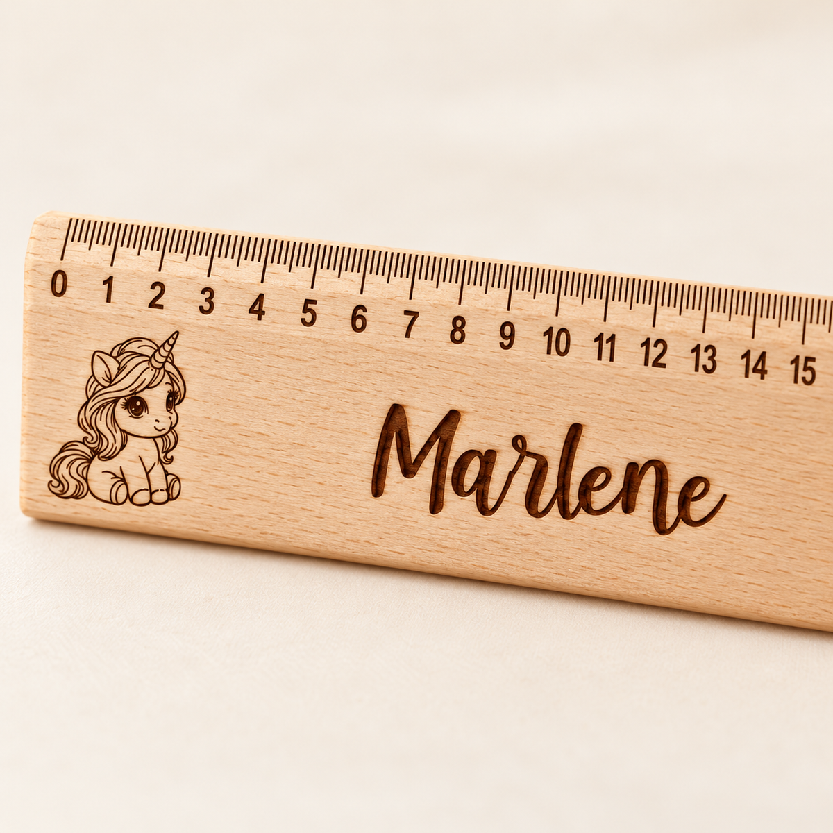 MUCKKI-PRO:84620a7d582970ead519438cbd2c9662a4e11e51cb24a8076f5fc2f24bf45708:Lineal Holz personalisiert Einhorn 10, 30cm