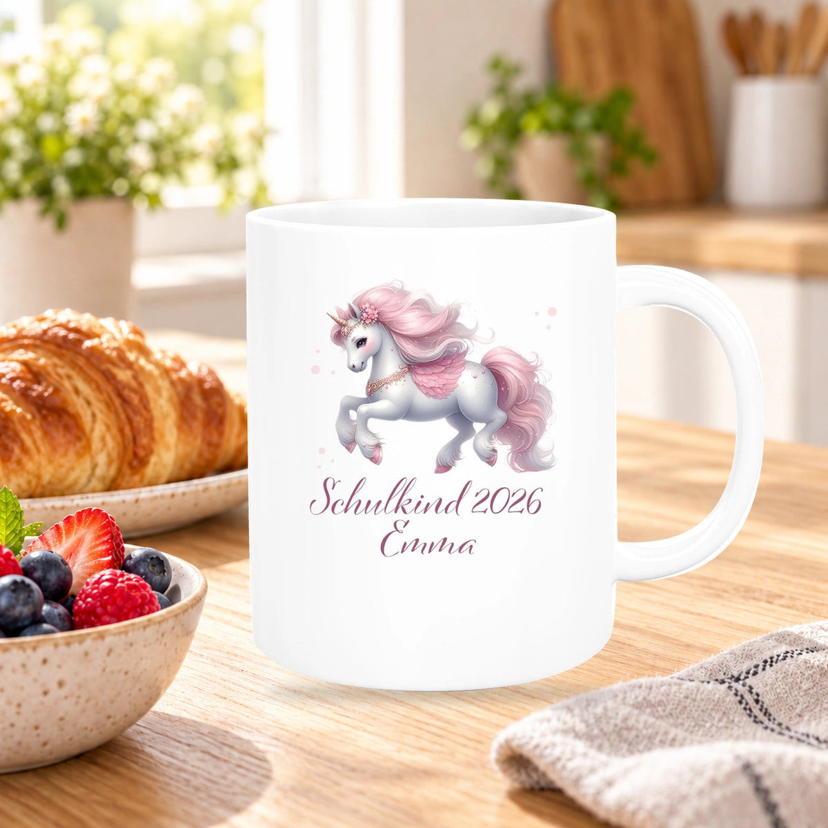 MUCKKI-PRO:bff7a1431390cb893d3f22b82aee824ebf7cf1c5a23a414892d9d355f0e192bf:Tasse Schulkind 03 Wunschname Einhorn Keramik Kinderbecher Personalisiert versch. Farben