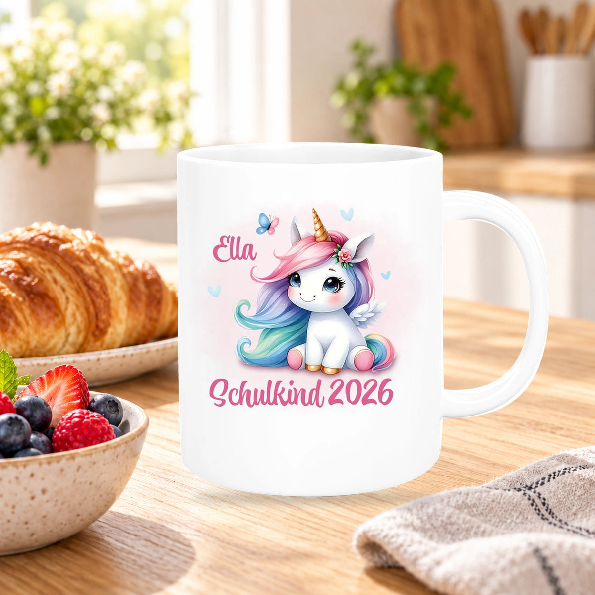 MUCKKI-PRO:899b2d5eb81b8e63eb50626e2dc99c7e865acd267201226d882373ee98093c5a:Tasse Schulkind 09 Wunschname Einhorn 2 Keramik Kinderbecher Personalisiert versch. Farben