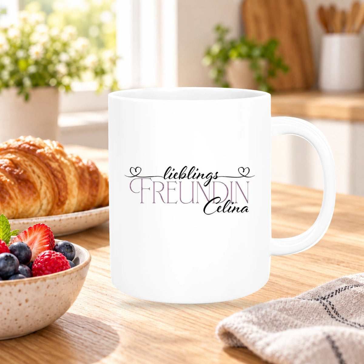 MUCKKI-PRO:4c6fb58e23964bc4792f3e5a16479c3a4d3dbc1d17e5589112a37caa1bed41ef:Tasse Wunschname Lieblings-Freundin 1 personalisiert Keramik versch. Farben