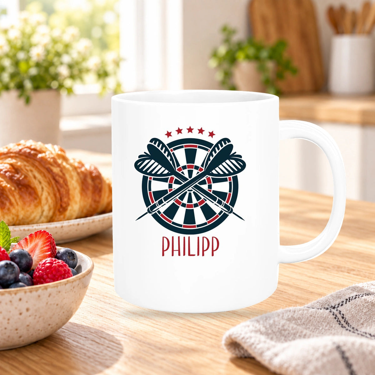 MUCKKI-PRO:bafadafd1fac24962dd42f8cb4378cbae58bb88799f57be276d6d0a57cd1c90a:Tasse Dart 1 Wunschname Keramik Kinderbecher personalisiert versch. Farben