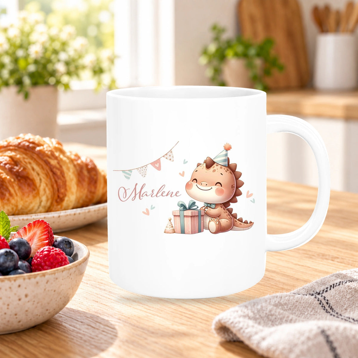MUCKKI-PRO:6741a49685d2a4d6fd5d67a7fe24aabc2be6fcb43bcbf4b7a76ba0c1949b8866:Tasse Dino 18 Wunschname Keramik Kinderbecher Personalisiert versch. Farben