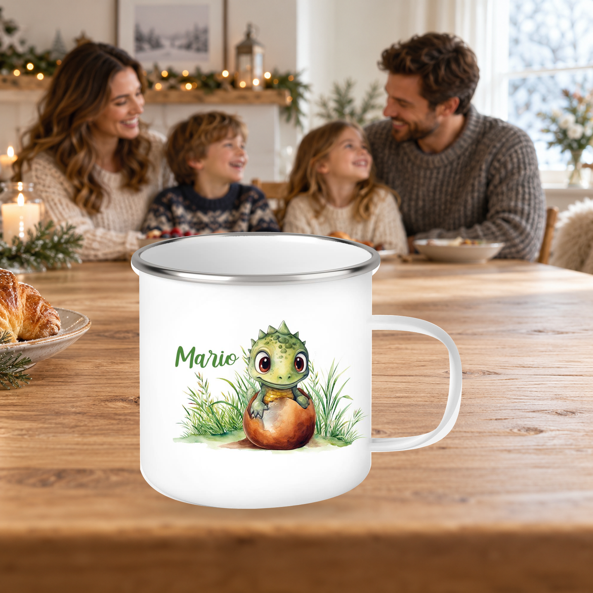 MUCKKI-PRO:0acf8976e49f36ef9fd9edb59c80791fdb47551f33657fb2ac5d86469b42b8b4:Tasse Wunschname Dino 7 Emaille Kinderbecher