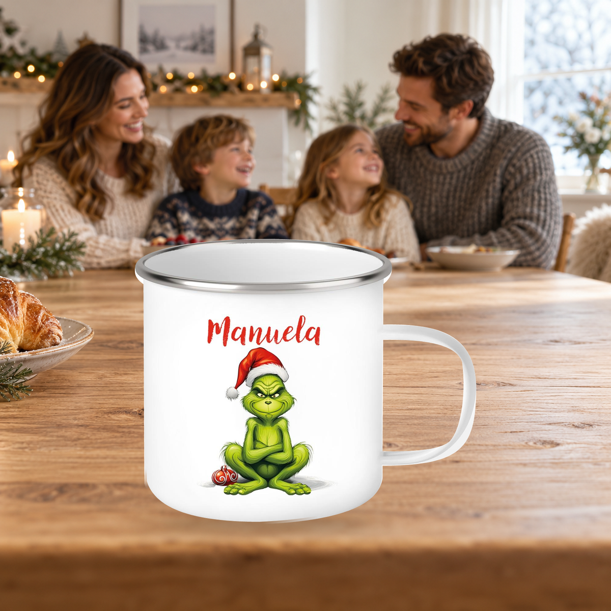 MUCKKI-PRO:4a8e5fbb8c63a98b188d19e5e8f5b7d2970a919f2f49b34dc848e8788364bc80:Tasse Wunschname Weihnachten Grinch 4 Emaille Kinderbecher