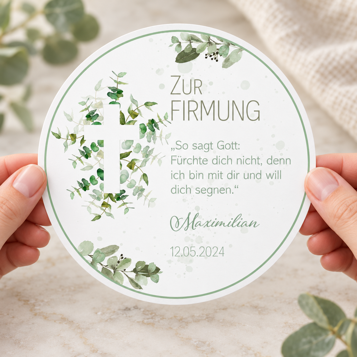 MUCKKI-PRO:9a972786e4eceb744a520322a25e4ff0eaf7aa2aba1135c478bb744a8fa41ef0:Tortenaufleger Firmung Kreuz 1 Name & Datum (20cm)