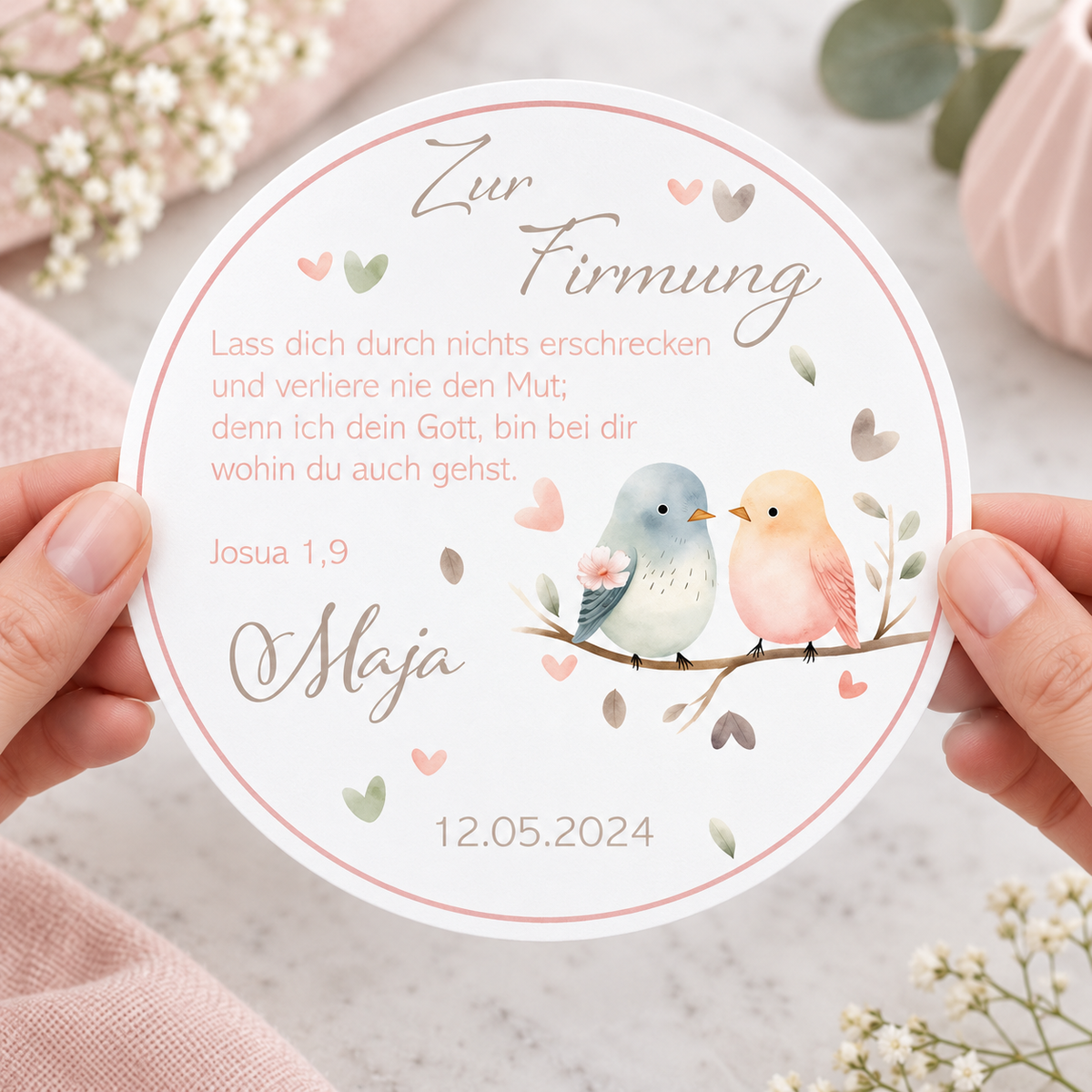 MUCKKI-PRO:b464f860f153ae961760aad1e25e00484870851b6e904fbaea0ae5a7a851dce5:Tortenaufleger Firmung Vögel 1 Name & Datum (20cm)