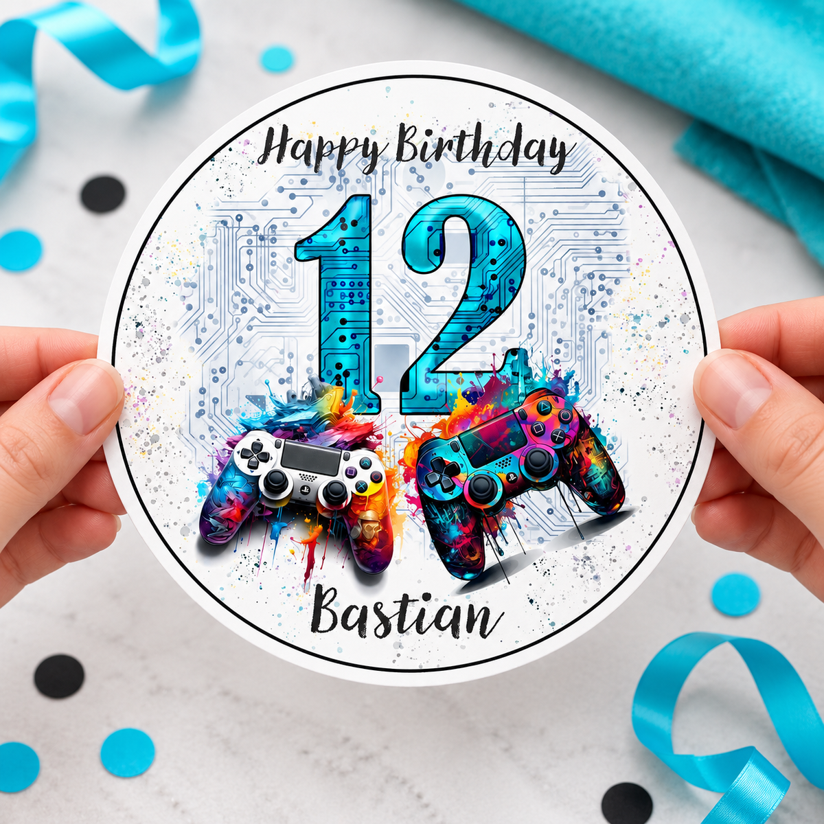 MUCKKI-PRO:172a4d4e59af51151fd1da577522dc5f2c64569ebac09ccf30b3672d1277f9ac:Tortenaufleger Geburtstag Gamer Controller Personalisiert 1 Name & Zahl (20cm)