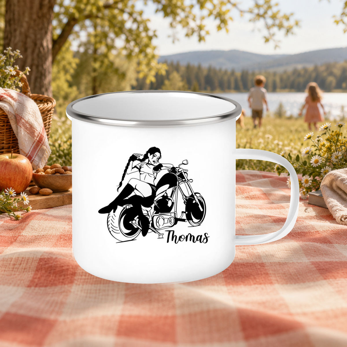 MUCKKI-PRO:e9e74cbf150334953e996a4d454783ab07b89a8be17889d5837d1bcbb90e9b52:Tasse Bike 01, Biker Girl, Motorrad Emaille personalisiert
