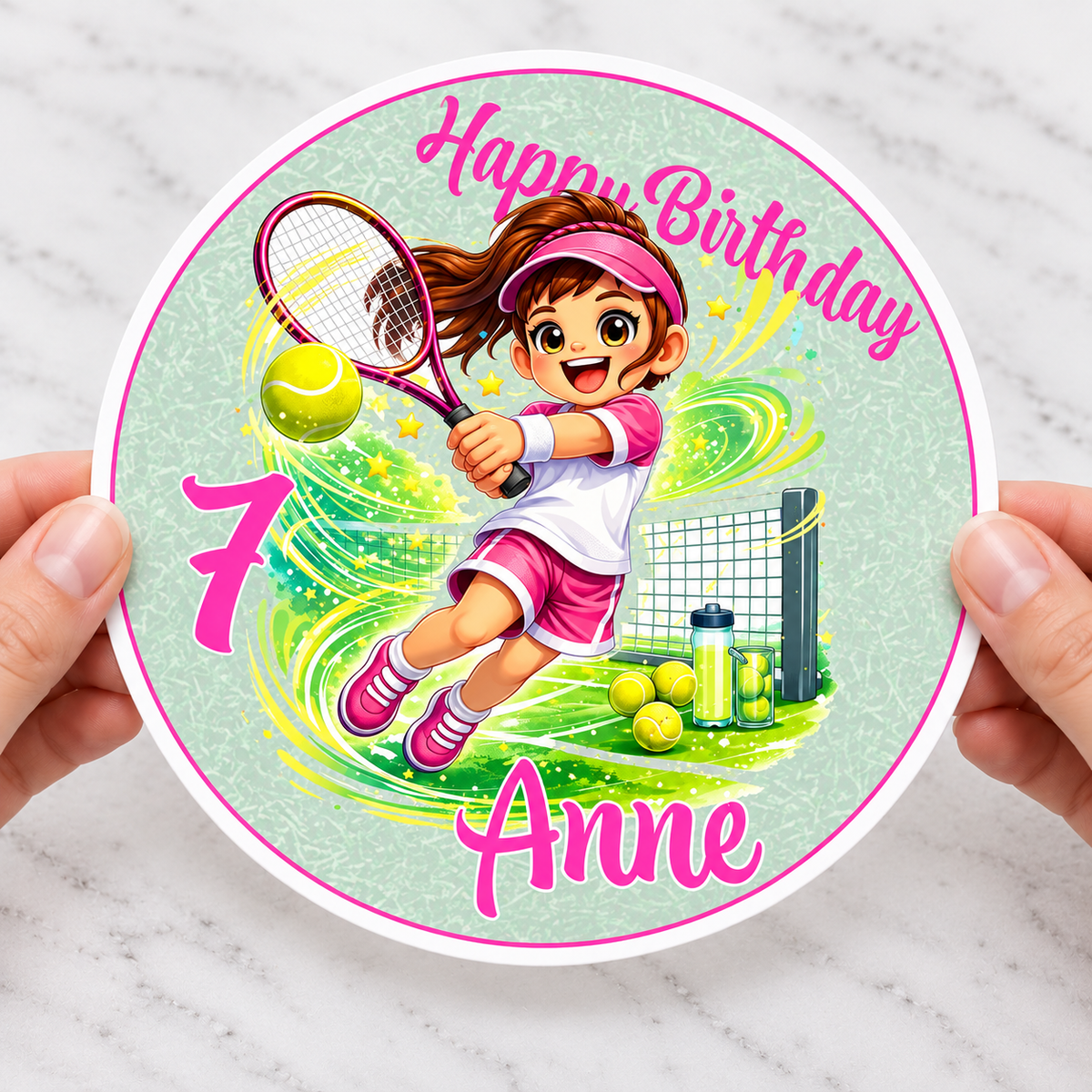 MUCKKI-PRO:a58ec865d591f557415304bb336630aaca2db77d7bf80eb953543cb34bbc5280:Tortenaufleger Geburtstag Tennis 2 Name & Zahl (20cm) Fondant Papier