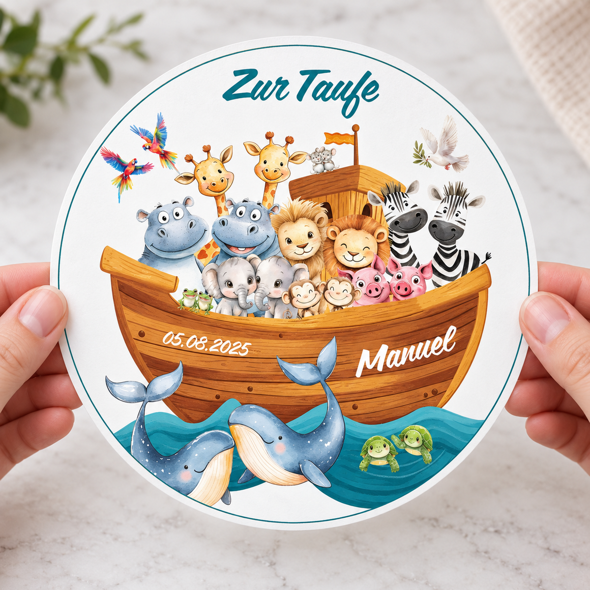 MUCKKI-PRO:c21ac12862e24a0e9805983dd92a5c53ae2d1051f31b6631fb3dfecc48a08cbd:Tortenaufleger Taufe Arche-Noah 2 Name & Datum (20cm)