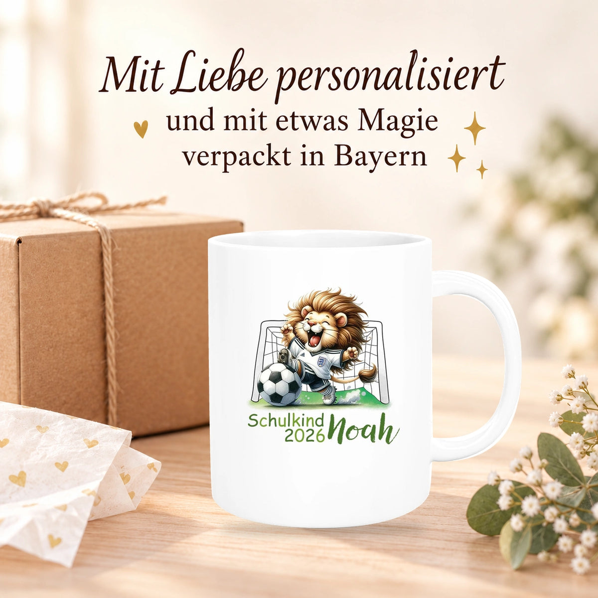 MUCKKI-PRO:efbe0602629b3366bdbf8ca1559c5490274c5b1321e80cca7403b77956f50373:Tasse Schulkind 13 Wunschname Fußball2 Keramik Kinderbecher Personalisiert versch. Farben