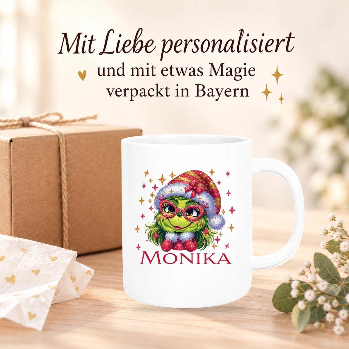 MUCKKI-PRO:79db40d86cb6c92edd73caa7dd873d3a0707161c09e8e292b5025b66e87f639d:Tasse Wunschname Weihnachten Lady-Grinch 1 Keramik Kinderbecher versch. Farben