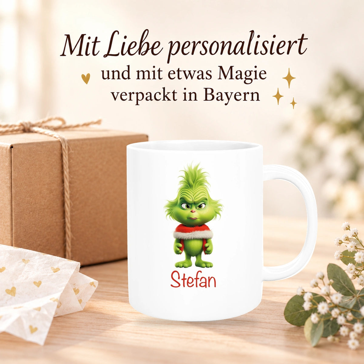 MUCKKI-PRO:b2587fa4dc2cb9da40acd96f95c4578ff214bfe4350ff31bcf814a3c6c08b60c:Tasse Wunschname Weihnachten Grinch 1 Keramik Kinderbecher versch. Farben