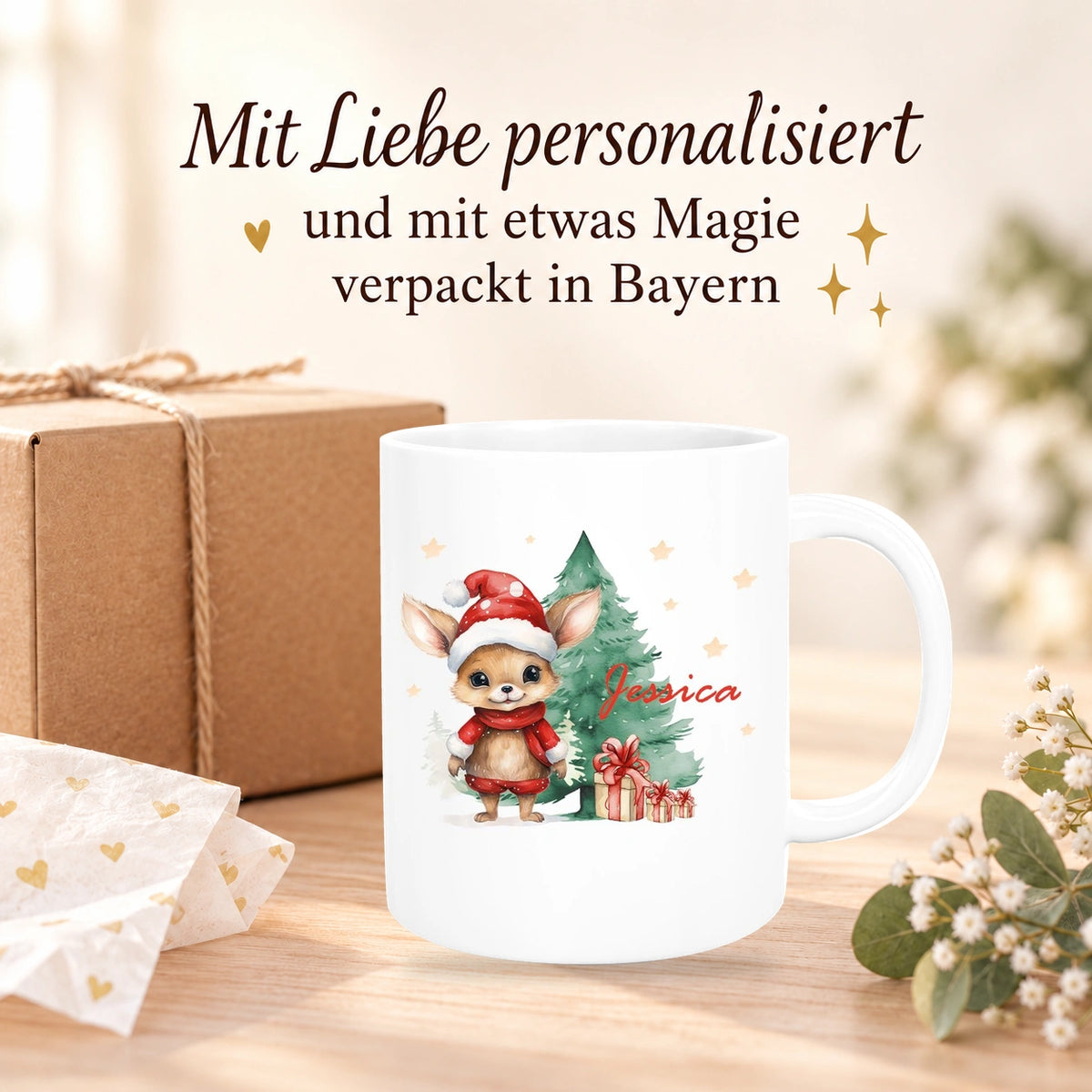 MUCKKI-PRO:5edf53129b2994e66a10174f6b8bf19c61b68547af264d01e97958c796e70322:Tasse Wunschname Weihnachten Rehlein-Tannenbaum Keramik Kinderbecher versch. Farben