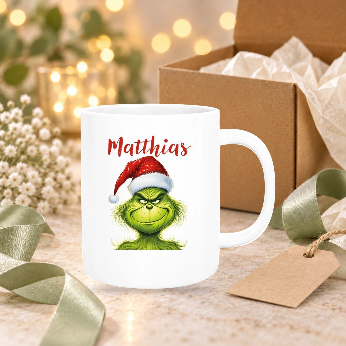 MUCKKI-PRO:1faf4fa742d801c31f75a0b0630fc07ce4b16de65ab0b1b16ca191870deb8feb:Tasse Wunschname Weihnachten Grinch 3 Keramik Kinderbecher versch. Farben