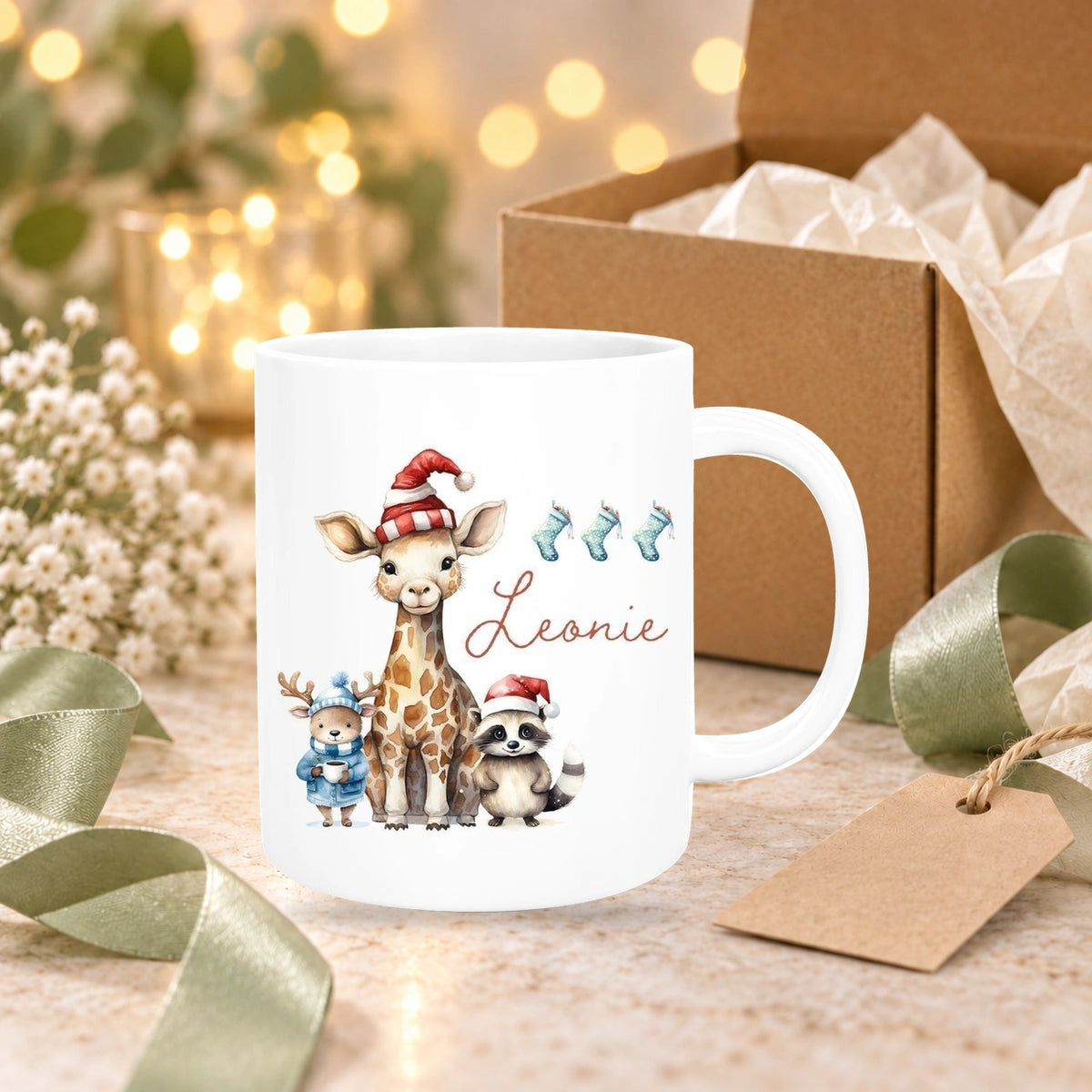 MUCKKI-PRO:5c66da519ee0214dcd808240305592833bc0ddaccb7d4c539ba9a69bd6001fce:Tasse Wunschname Weihnachten Tiere 1 Keramik Kinderbecher personalisiert