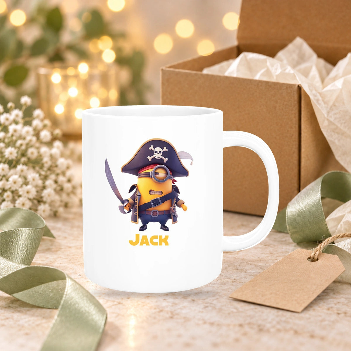 MUCKKI-PRO:a472a7b961307479a4e4402d03f4a94f61df4d562b24302317f32d1dcb9ca53d:Tasse Minions Kinder Minion 1 Pirat Wunschname Keramik Kinderbecher personalisiert versch. Farben