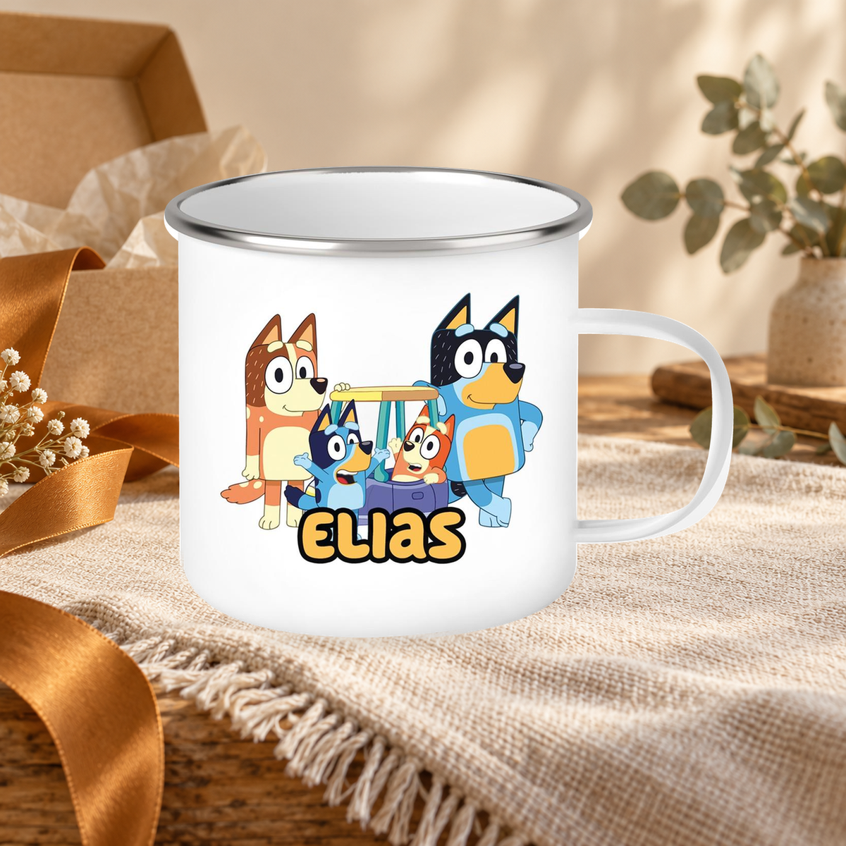 MUCKKI-PRO:4bead537d3fa8b1924e70eda125fc9e047b60dfa2c5c614b065c480067568b7f:Tasse Bluey 2 Wunschname Emaille Kinderbecher personalisiert