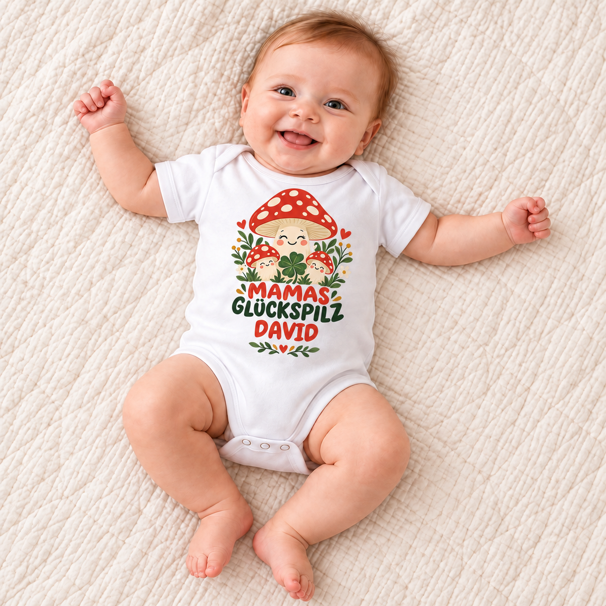 Personalisierter Babybody „MAMAS GLÜCKSPILZ“ mit deinem Wunschnamen